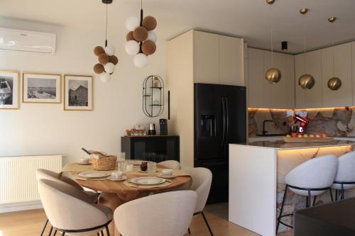 Apartment Cukarin, modern design, free parking,free wifi