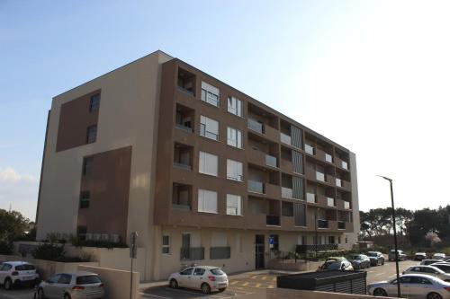Apartment Cukarin, modern design, free parking,free wifi