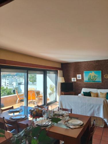 BALCONY TO THE SEA HOUSE
