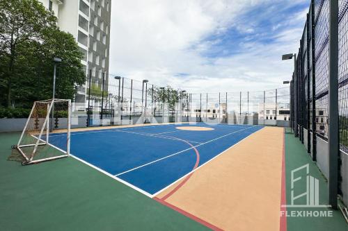 Tenis dan/atau kemudahan skuasy di Cozy and Spacious 2 Bedroom, Family Home Cybersquare 21 Cyberjaya, Flexihome-MY atau berdekatan