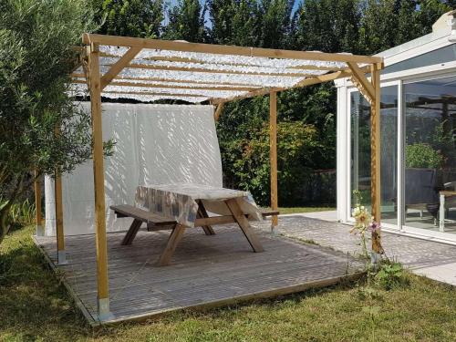 Maison rénovée 3 chambres avec jardin à Saint-Pierre d'Oléron - FR-1-246A-342