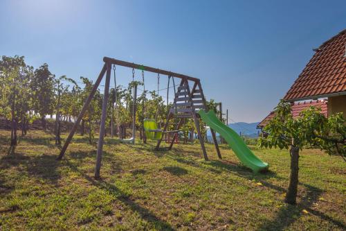 Zahrada ubytování Vineyard Cottage Brodaric - Happy Rentals