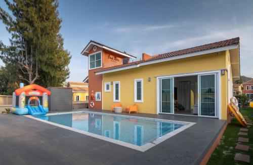 Bazén v ubytování Casa Ricca Pool Villa Khaoyai nebo v jeho okolí