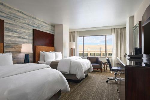 The Westin Washington National Harbor Image