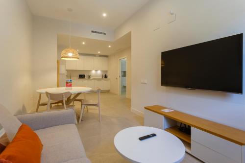 BAHIA Suites by Cadiz4Rentals