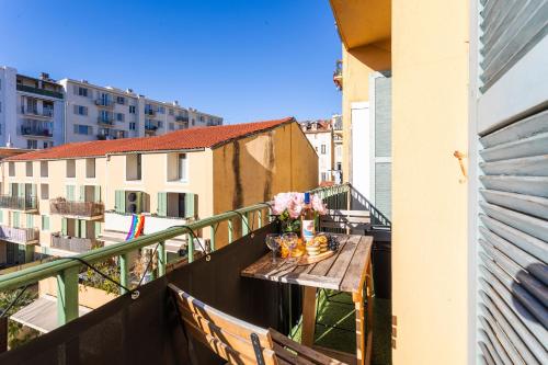 Garibaldi AP4447 By Riviera Holiday Homes