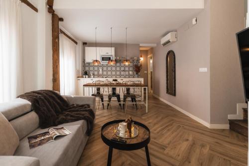 tuGuest Santa Paula Apartments