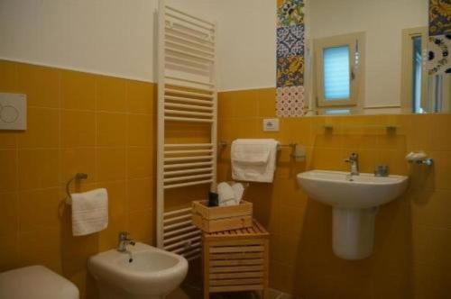 Ένα μπάνιο στο House Amedeo di Savoia Deluxe
