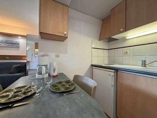 Photo de la galerie de l'établissement Appt 2 pièces LA ROCHELLE - LR010-032, à La Rochelle