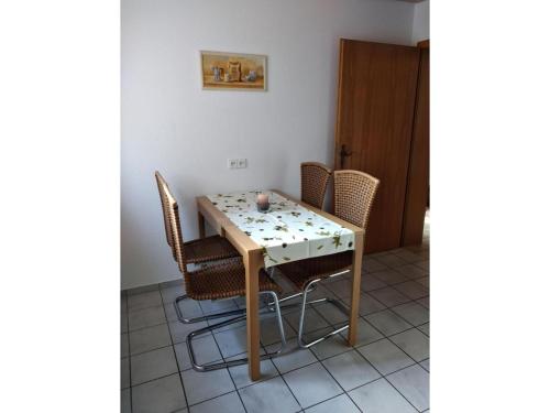 Gambar di galeri bagi Mayntz' Albjuwel di Meßstetten