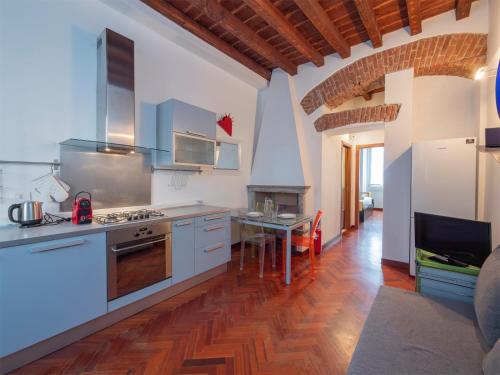 Xenia Apartments - Historic two-room apartment in Navigli area