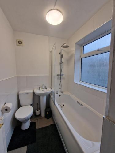 O baie la Nice Living Serviced Accommodations 10