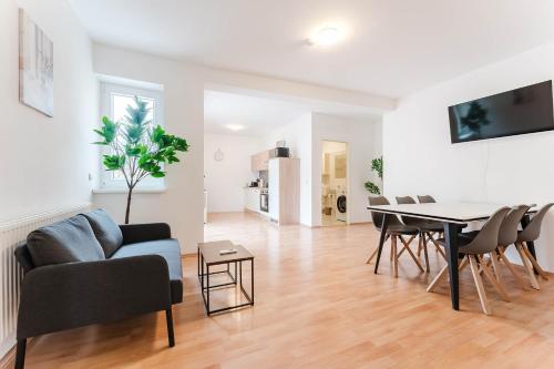 Televisyen dan/atau pusat hiburan di feworld living - Linz Wasserwald