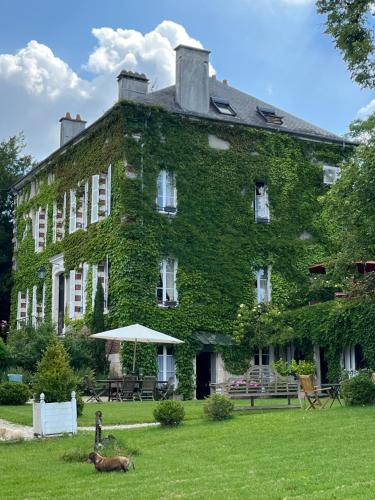 Manoir de La Croix Saint Louis \"Luxury Guest House\"