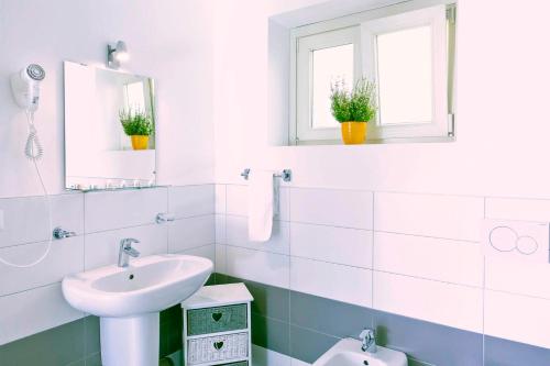 Un baño de La Collinetta Lake View