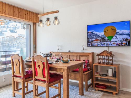 Apartment Aiglon E2 by Interhome