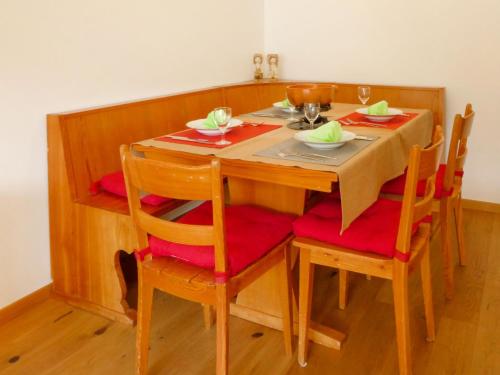 Apartment Beaulieu-3 by Interhome