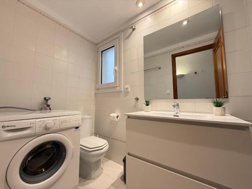 Ένα μπάνιο στο Agi Pi Sunyer Apartments
