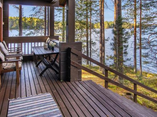 Φυσικό τοπίο κοντά σε αυτή η παραθεριστική κατοικία