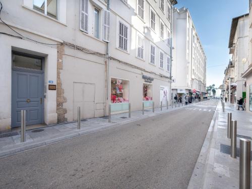 Apartment rue des Serbes by Interhome
