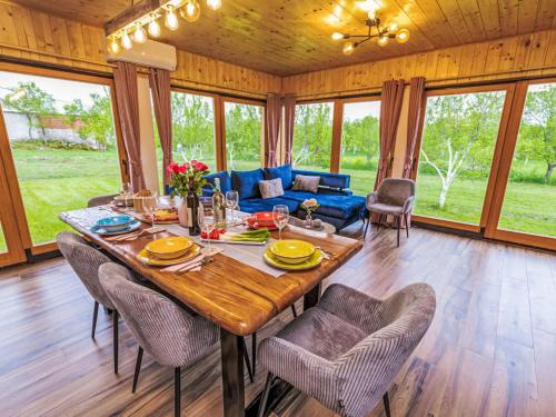 Posezení v ubytování Holiday Home Mirjam by Interhome