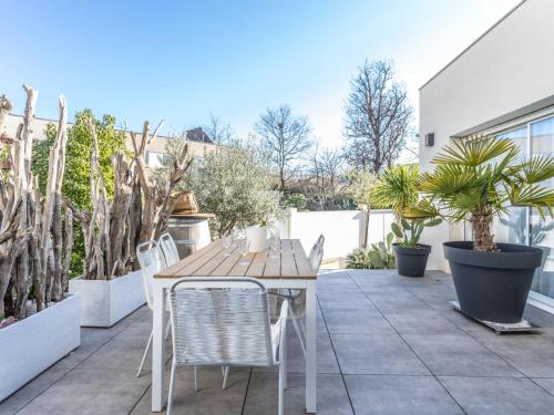 Photo de la galerie de l'établissement Holiday Home à Boujan sur Libron by Interhome, à Boujan-sur-Libron