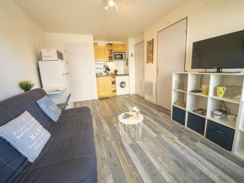 Apartment Les Terrasses du Lac-10 by Interhome