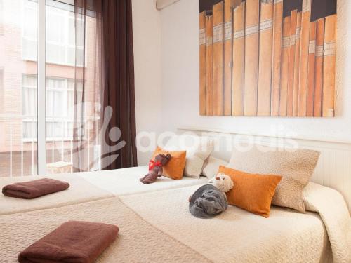 Ideal Location in L'Eixample! - Walk to Sagrada Familia and Barcelona Old Town!