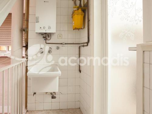 Ideal Location in L'Eixample! - Walk to Sagrada Familia and Barcelona Old Town!