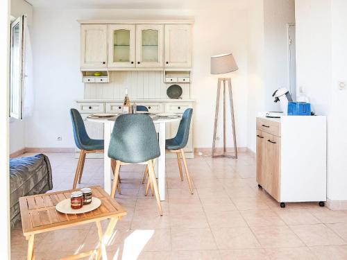 Apartment Les Rives Latines-3 by Interhome