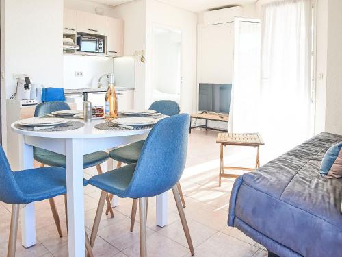 Apartment Les Rives Latines-3 by Interhome
