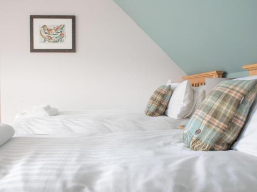 Katil atau katil-katil dalam bilik di Holiday Home Kylas by Interhome