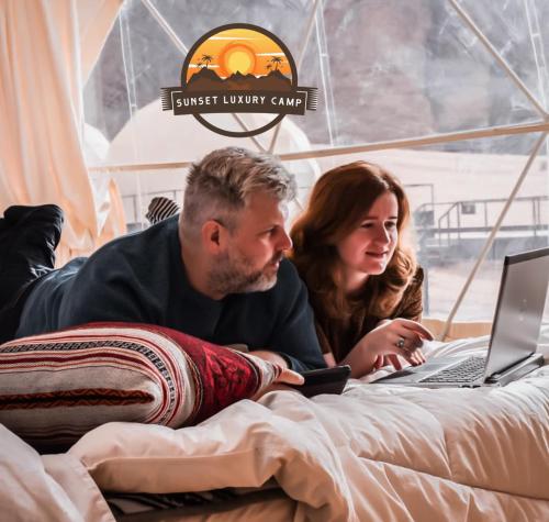 Hosté ubytování RUM SUNSET BUBBLES lUXURY CAMP