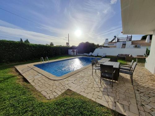 TAC - Villa Oura