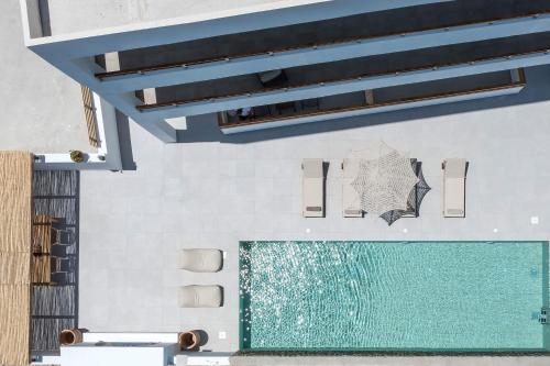 Zaia Suites & Living, Suite N3, pool view, central