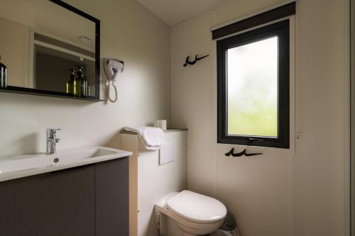 Ένα μπάνιο στο Sunêlia Le Petit Bois