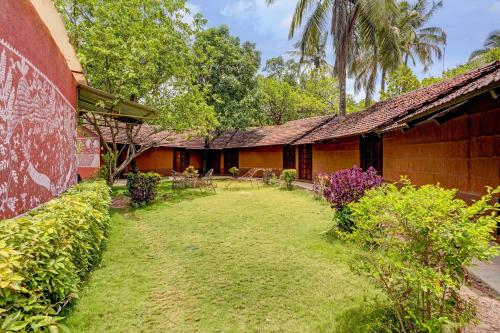 Zahrada ubytování Palette Palghar Irayos Resort Lifestyle Retreat