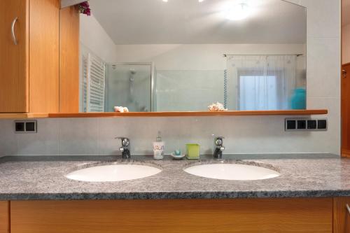 Ein Badezimmer in der Unterkunft Garmesegghof