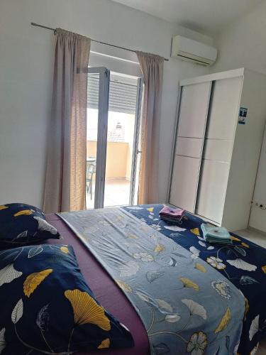 Apartment Mate