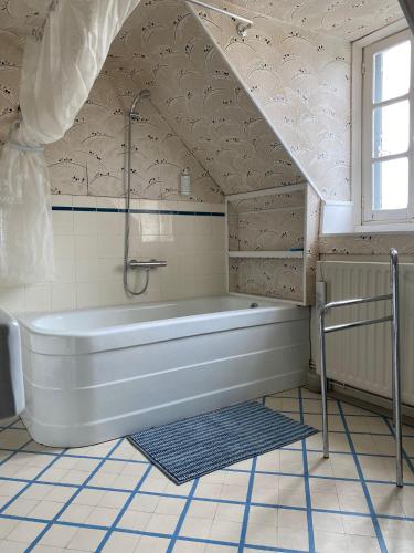 Ένα μπάνιο στο Chambre Songes d'Afrique