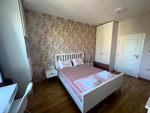 Sea Vibes - Modern Apartment Near the Beach & City Center, Burgas