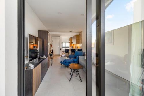 Foto Terrace, Views, Pool and Garage Apartament in Nerja 6