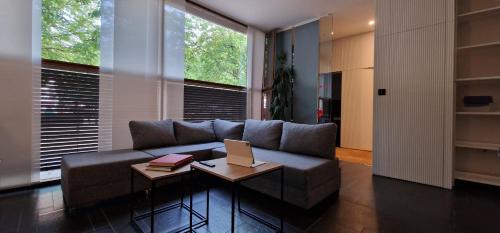 Moderno Apartamento con Garaje Privado