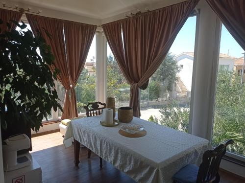 Villa TINNO M