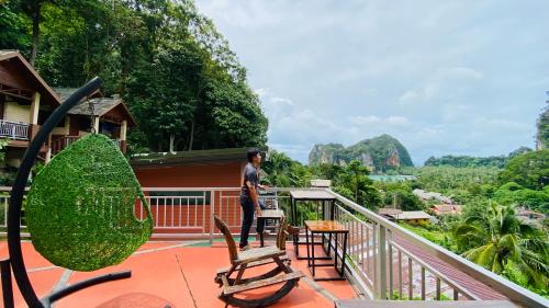 Balkón nebo terasa v ubytování Railay Hilltop