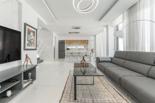 Imperial Jade V7 - Villa Irida in Protaras