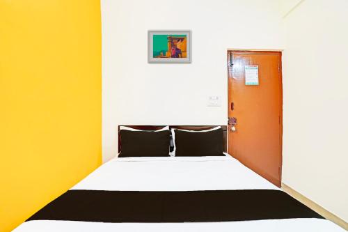 Gallery image of Hotel O JK Blue Rock Comforts in Bengaluru