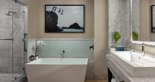 Un baño de Sandals Grenada All Inclusive - Couples Only
