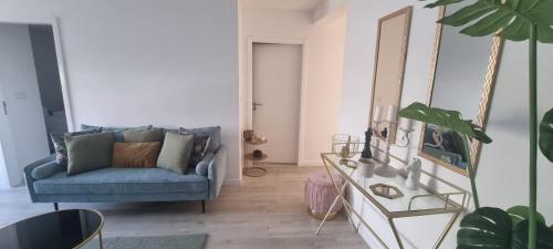 Ruang duduk di Charming little house