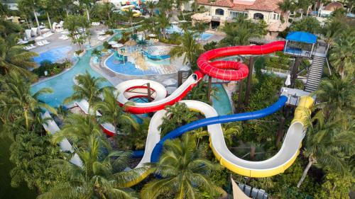 Piscina di Beaches Turks and Caicos Resort Villages and Spa All Inclusive o nelle vicinanze